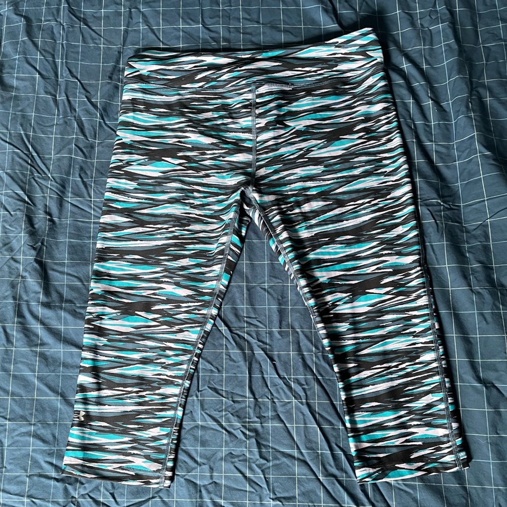 Extra Large Under Armour compression tights (cropped)